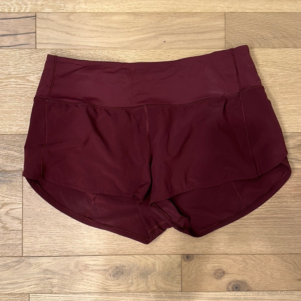 Lululemon Speed Up High-Rise Short 2.5"
Red Merlot